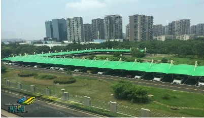 綠色膜結構車棚，膜結構車棚多色，環(huán)繞型大型車棚